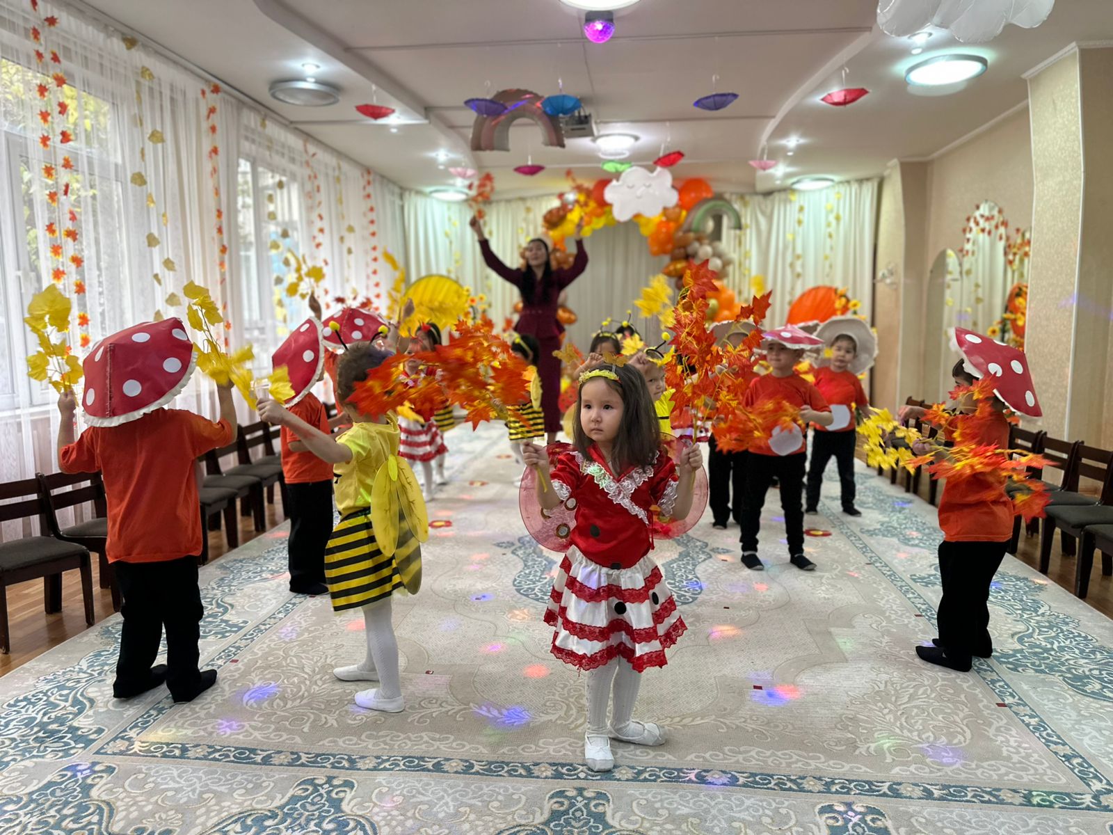 Праздник «Золотая осень» в нашем детском саду! Старшая группа "Шағала"