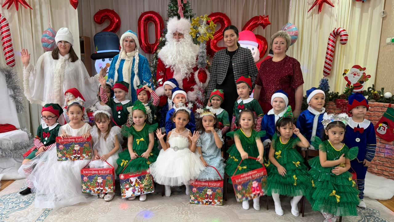 Счастливого Нового года! Старшая группа "Аққу"